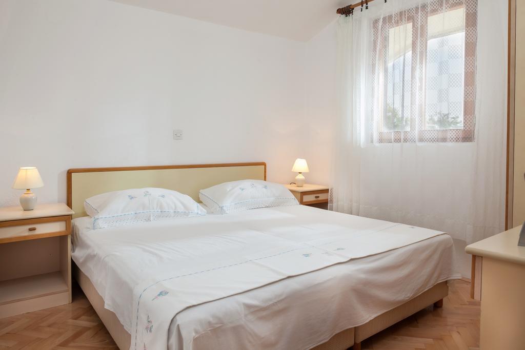 Ferienwohnung Kornelija 2 Podgora Zimmer foto