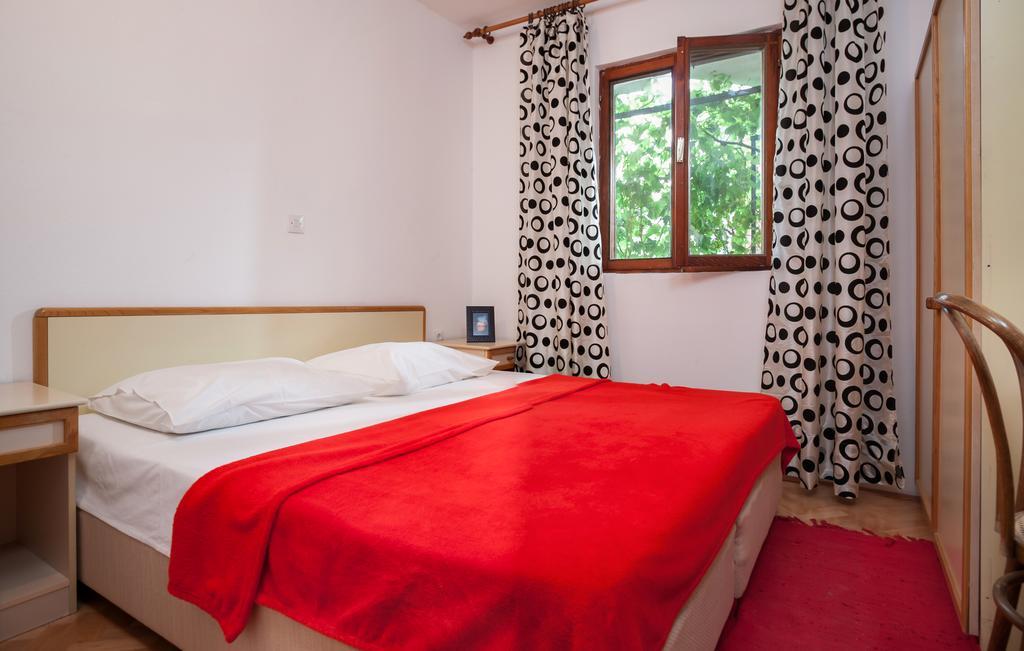 Ferienwohnung Kornelija 2 Podgora Zimmer foto
