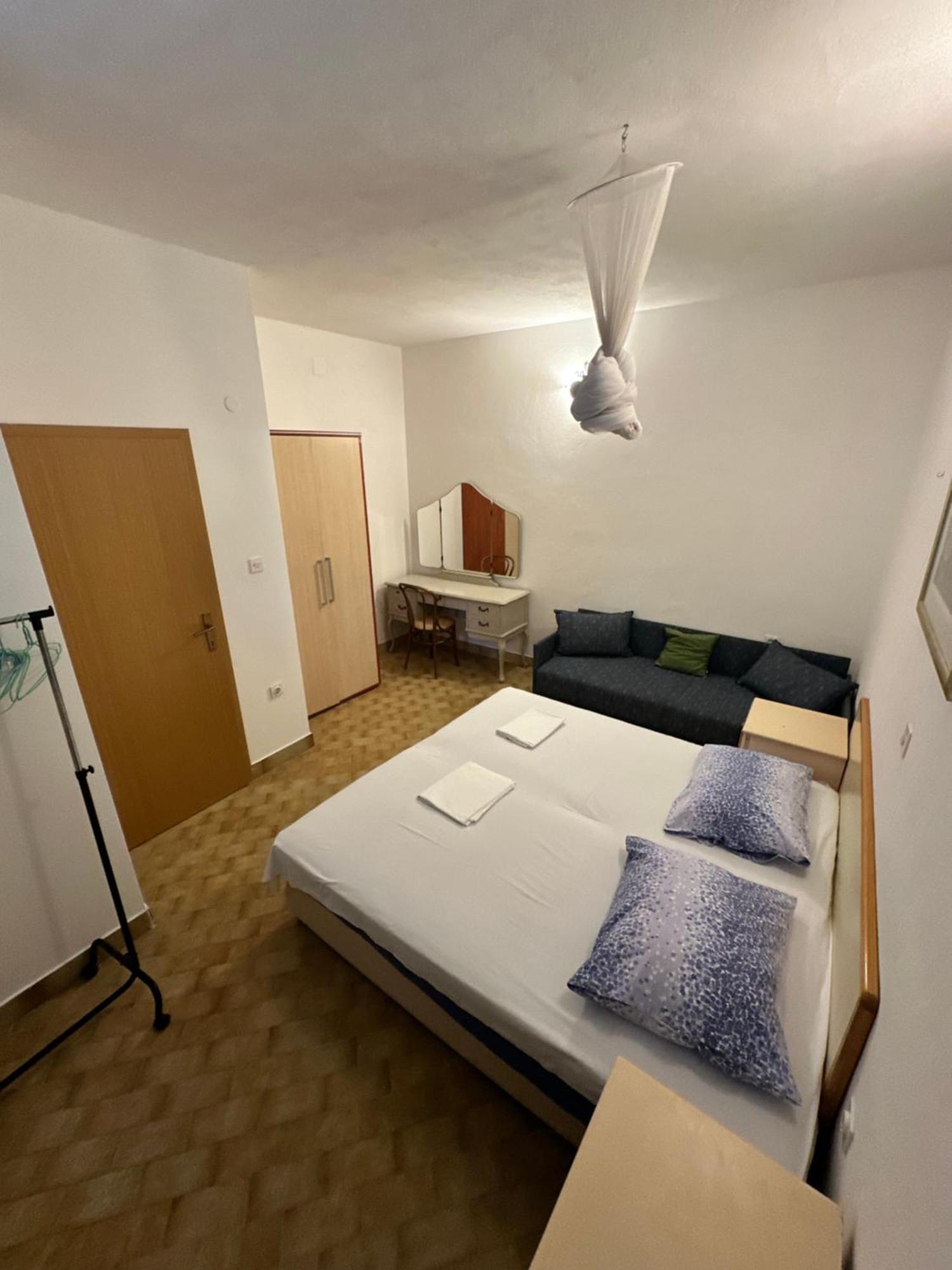 Ferienwohnung Kornelija 2 Podgora Exterior foto
